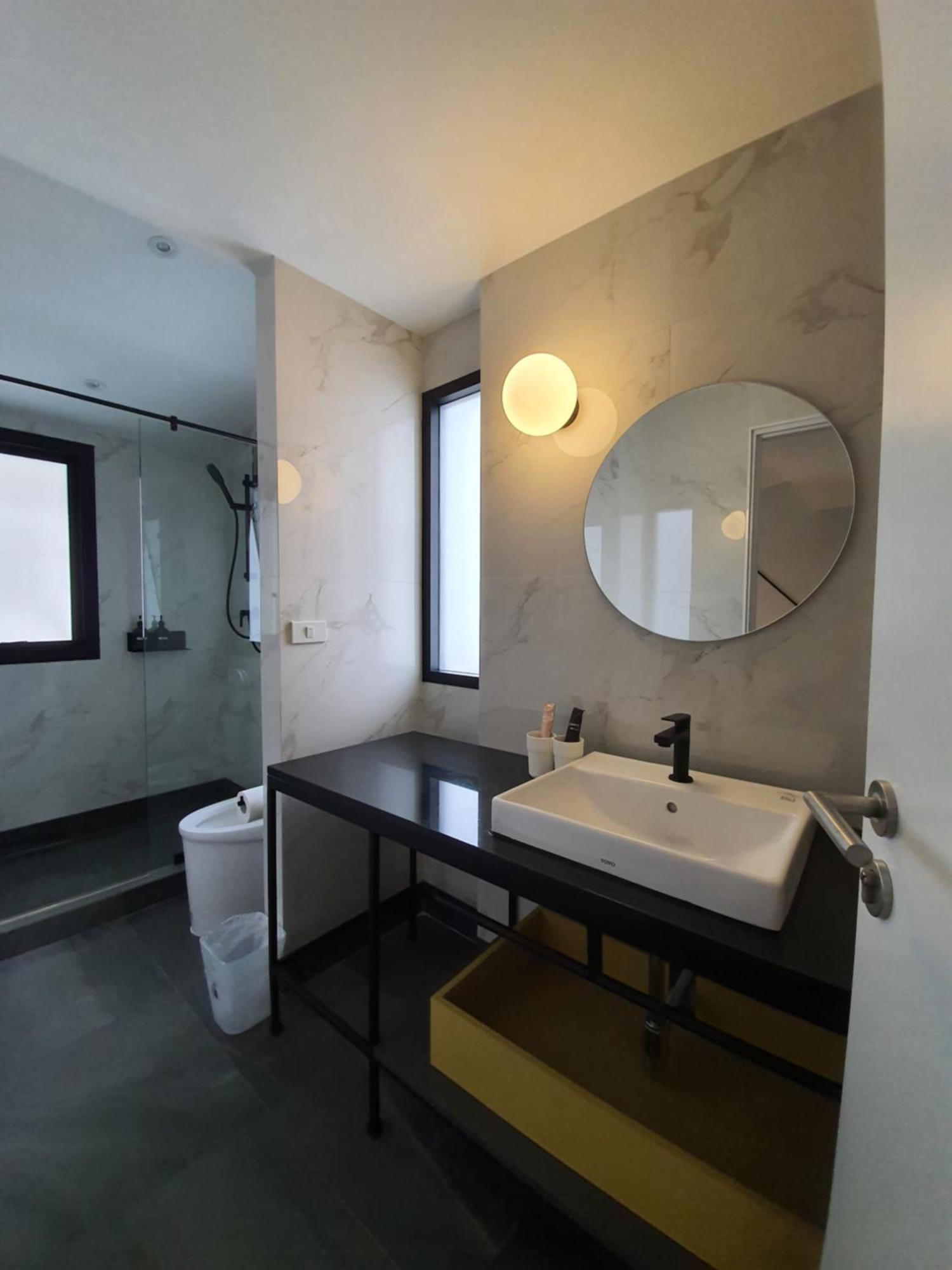 Roompini Bangkok Rom bilde